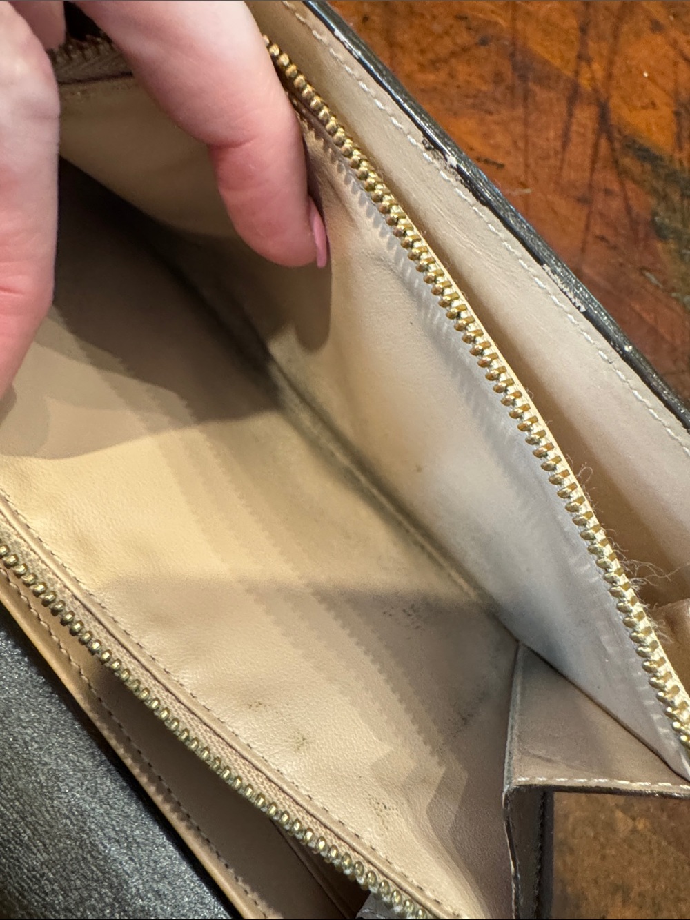 Louis Vuitton Brown Vernis Patent Leather Continental Wallet - Picture 11 of 12